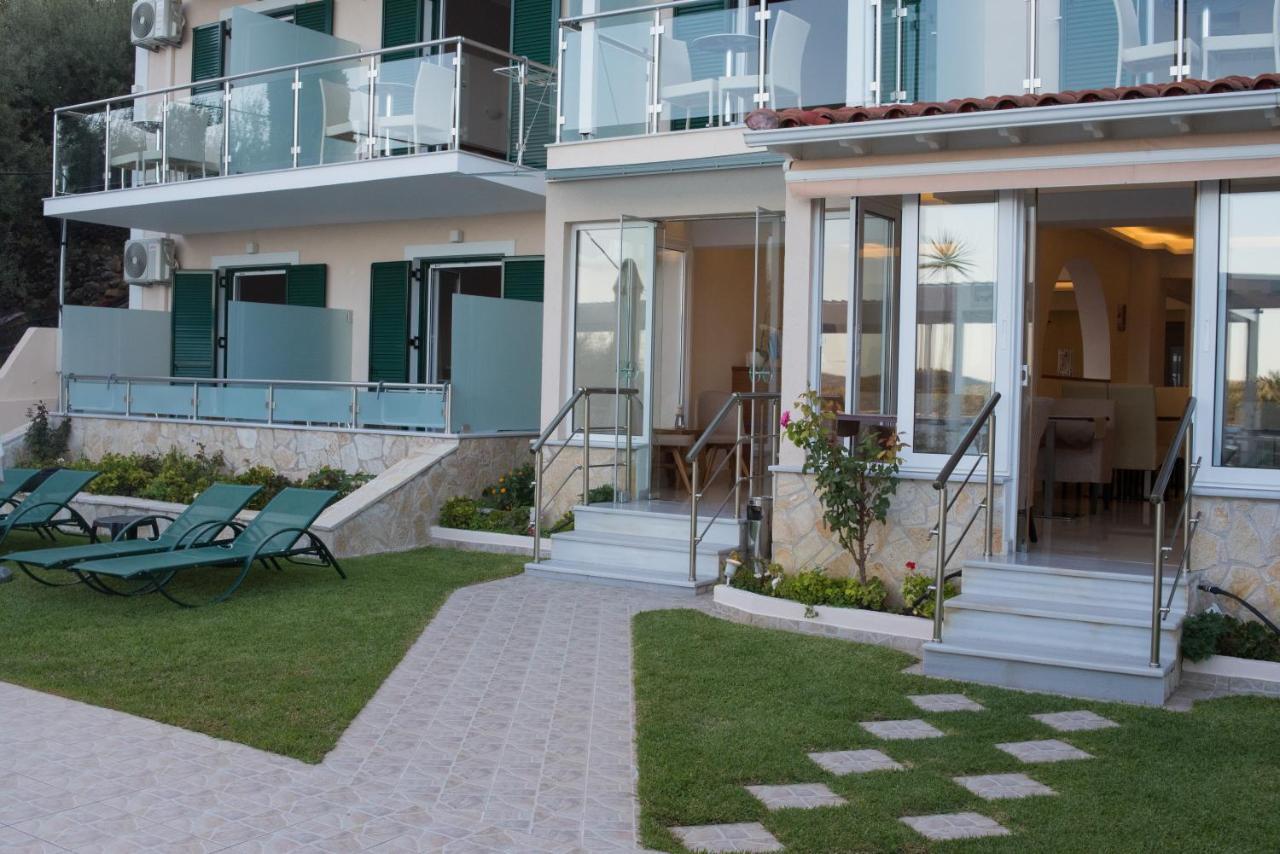 Oasis Hotel Perigiali Luaran gambar