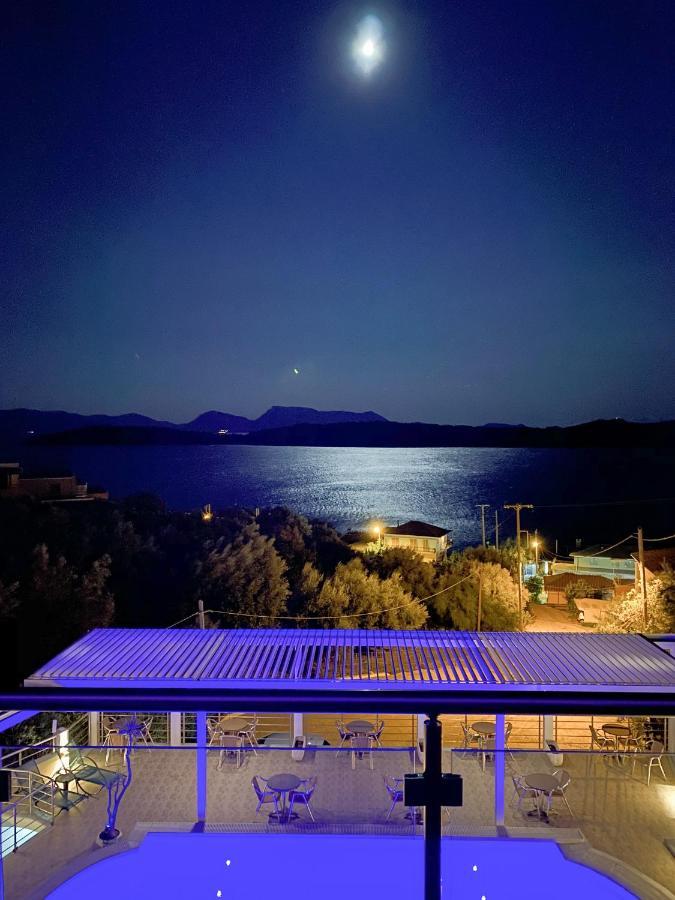 Oasis Hotel Perigiali Luaran gambar