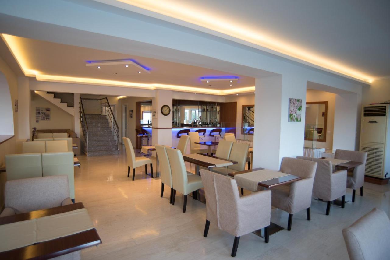 Oasis Hotel Perigiali Luaran gambar
